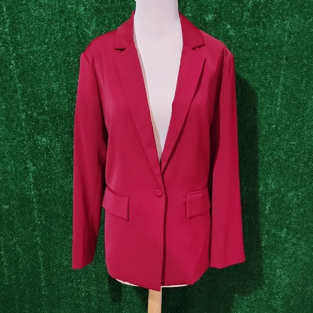 Elegant Women's Blazer in Vibrant Red